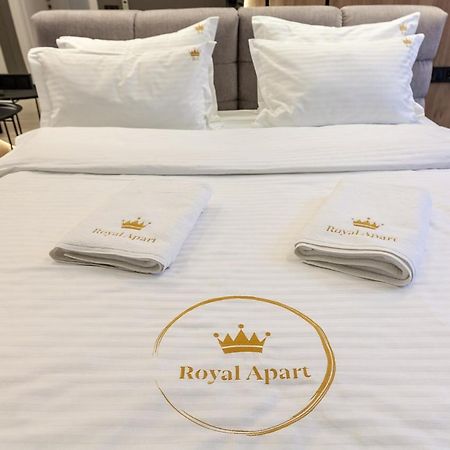 Royal Apartament On Voloshyna 2 Lvov Exteriér fotografie