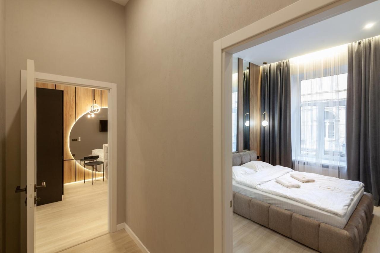 Royal Apartament On Voloshyna 2 Lvov Exteriér fotografie