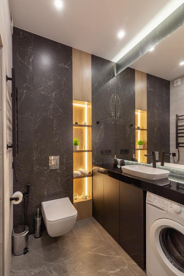 Royal Apartament On Voloshyna 2 Lvov Exteriér fotografie